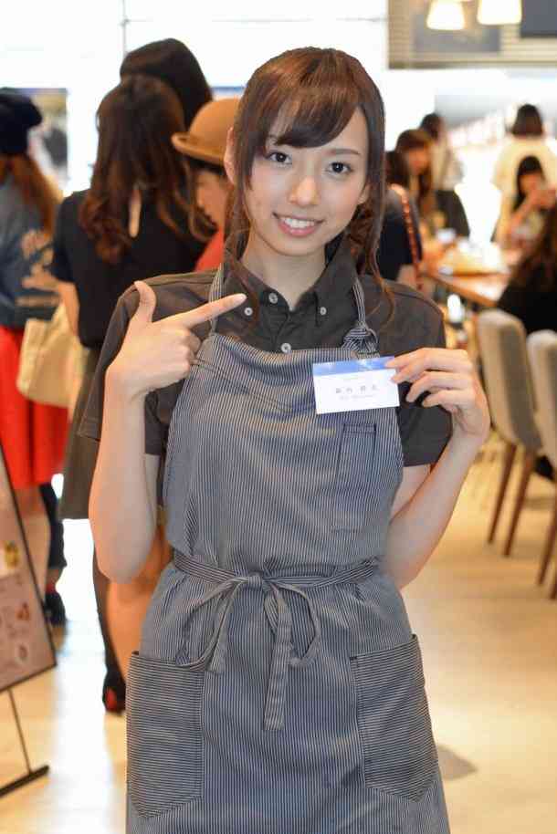 乃木坂46白石麻衣、幼少期の姿に「既に可愛い」「美人のルーツ」の声