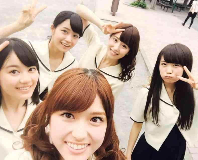 乃木坂46白石麻衣、幼少期の姿に「既に可愛い」「美人のルーツ」の声