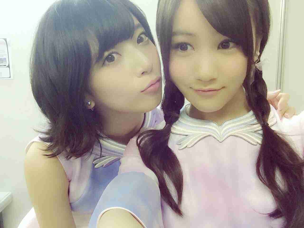 乃木坂46白石麻衣、幼少期の姿に「既に可愛い」「美人のルーツ」の声