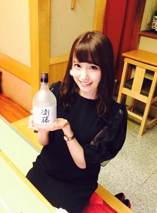 乃木坂46白石麻衣、幼少期の姿に「既に可愛い」「美人のルーツ」の声