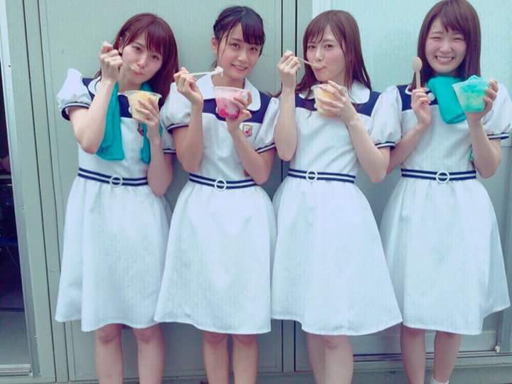 乃木坂46白石麻衣、幼少期の姿に「既に可愛い」「美人のルーツ」の声