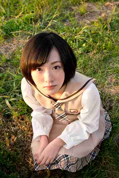 乃木坂46白石麻衣、幼少期の姿に「既に可愛い」「美人のルーツ」の声