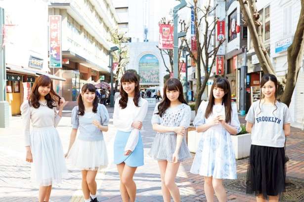 乃木坂46白石麻衣、幼少期の姿に「既に可愛い」「美人のルーツ」の声