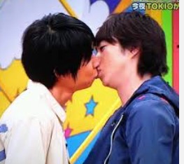 好きな男性芸能人の恋愛事情、どうであって欲しいですか?