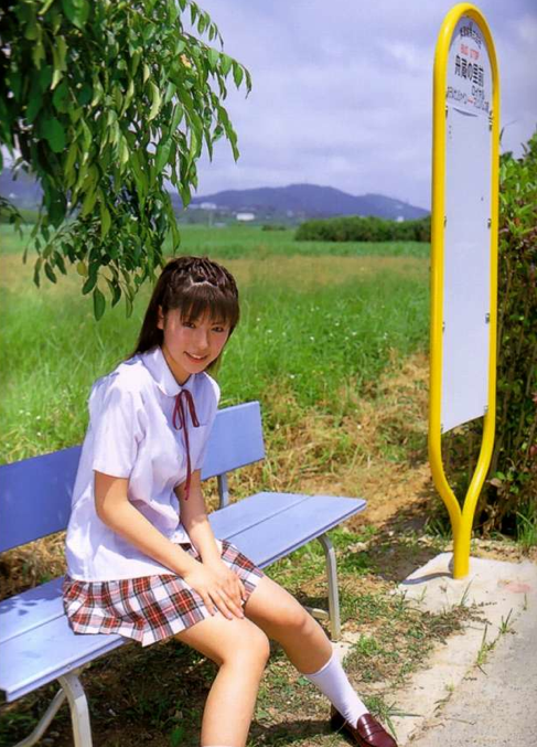 少年漫画のヒロインにいそうな女の子の画像を貼るトピ