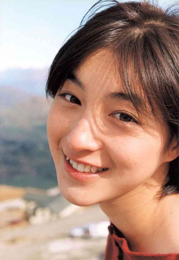 少年漫画のヒロインにいそうな女の子の画像を貼るトピ