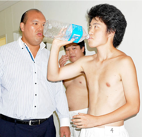 水を沢山飲むように心掛けてる人