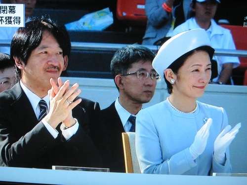 雅子さま、1年ぶりに泊まりがけ公務で鹿児島県へ 国民文化祭出席