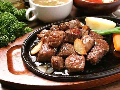 お肉料理！何が一番好き？？