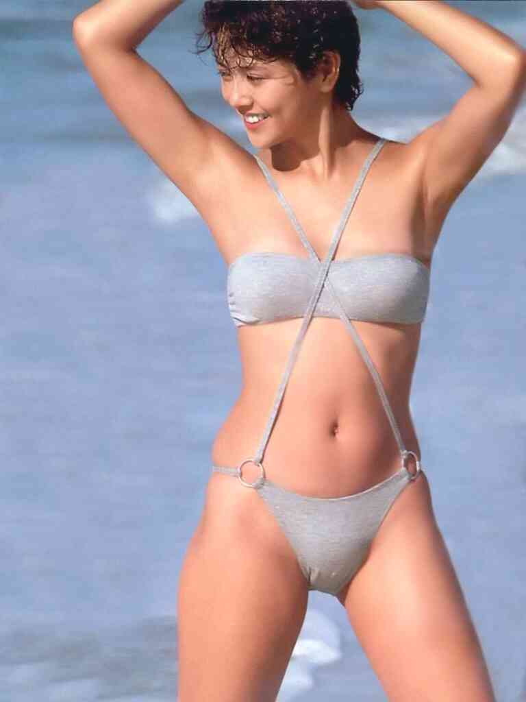 芸能人の水着画像を貼るトピ