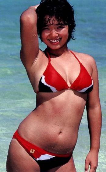 芸能人の水着画像を貼るトピ