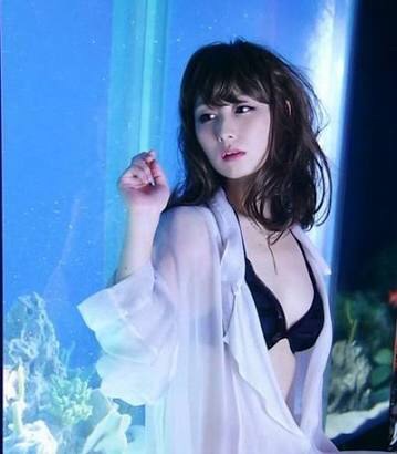 芸能人の水着画像を貼るトピ