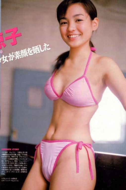 芸能人の水着画像を貼るトピ