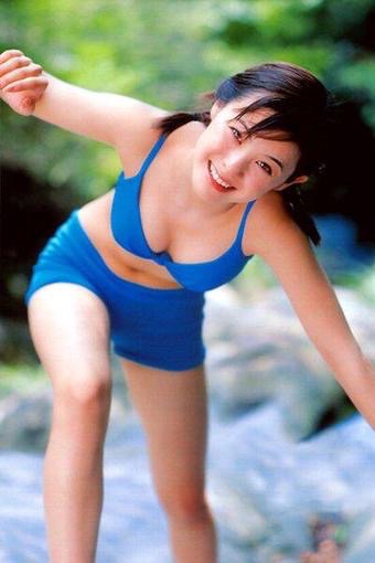 芸能人の水着画像を貼るトピ