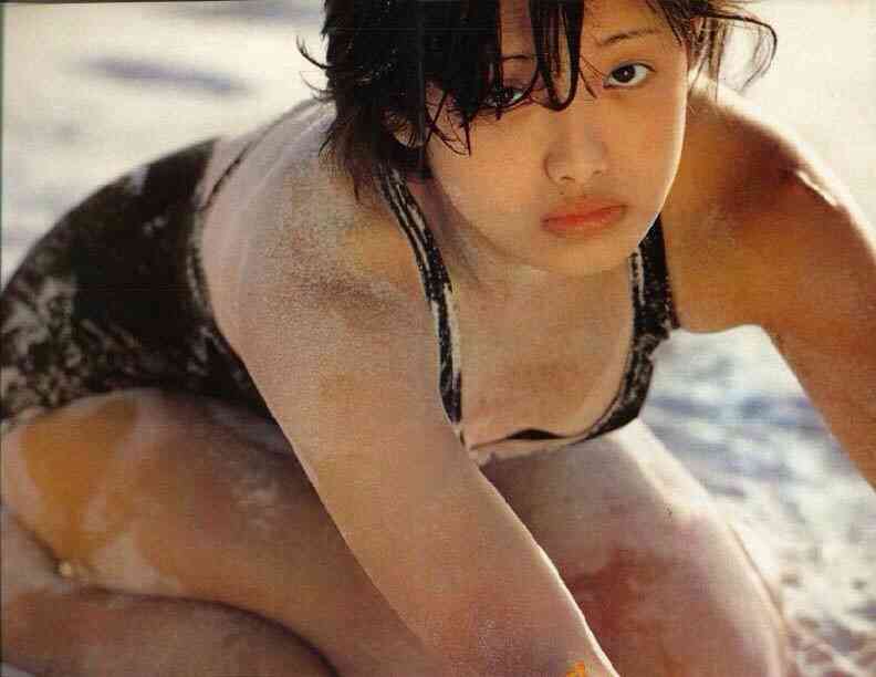 芸能人の水着画像を貼るトピ