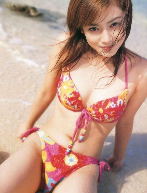 芸能人の水着画像を貼るトピ