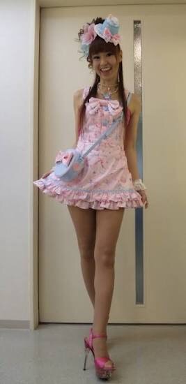 ミニスカートの似合う芸能人