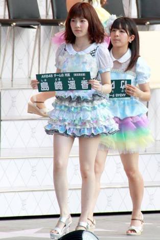 芸能人の全身画像を貼るトピ