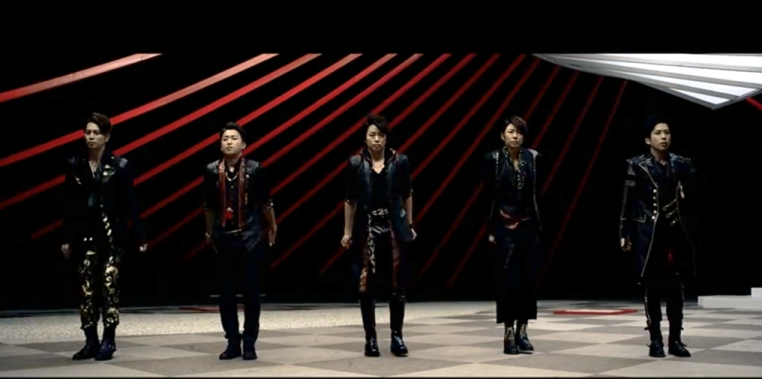 嵐・大野智、作品集クレジットに「彼女の名前」挿入！