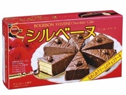 お菓子売り場に行くとウキウキしてしまう人〜( ´ ▽ ` )ノ