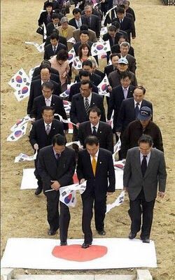 靖国神社で「爆発」 警視庁が捜査