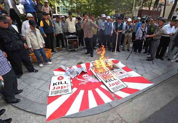 靖国神社で「爆発」 警視庁が捜査