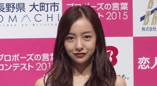 板野友美の実妹・板野成美「いろんなお仕事挑戦」も