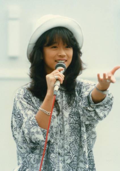 有名人のデビュー当時の画像を貼るトピック