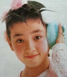 有名人のデビュー当時の画像を貼るトピック