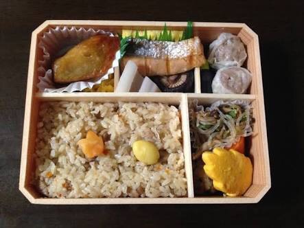 今お腹いっぱいの人、何食べましたか？