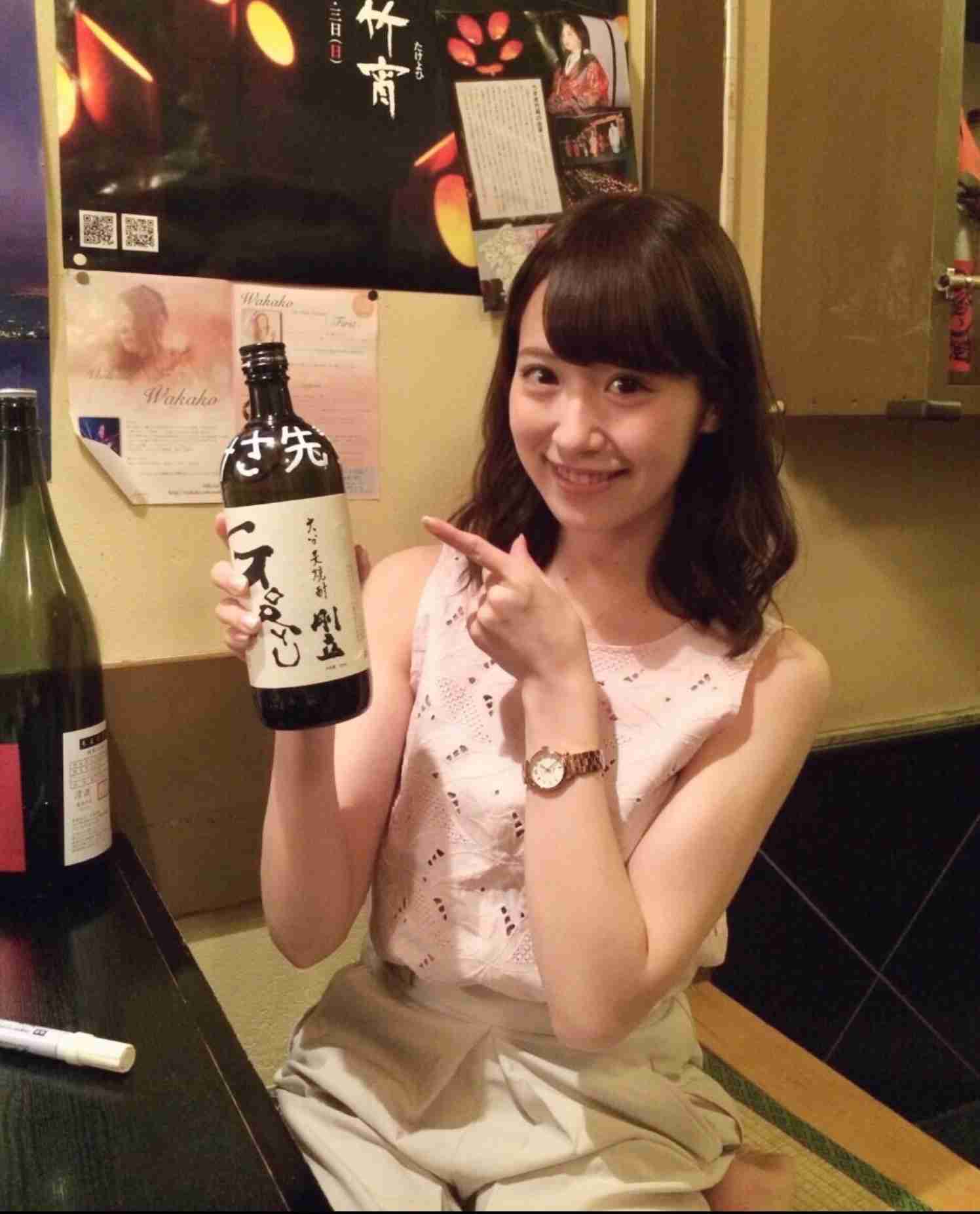 乃木坂46白石麻衣、幼少期の姿に「既に可愛い」「美人のルーツ」の声