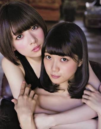 乃木坂46白石麻衣、幼少期の姿に「既に可愛い」「美人のルーツ」の声