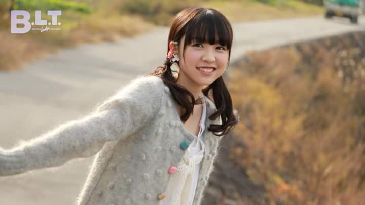 乃木坂46白石麻衣、幼少期の姿に「既に可愛い」「美人のルーツ」の声