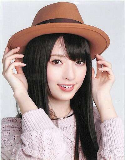 乃木坂46白石麻衣、幼少期の姿に「既に可愛い」「美人のルーツ」の声