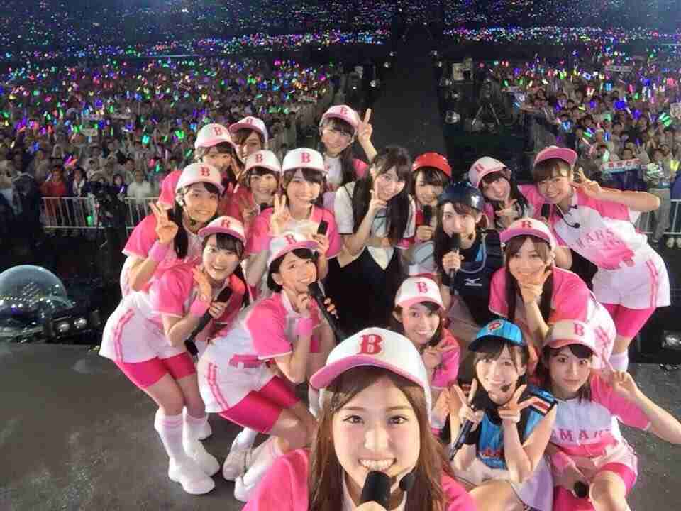 乃木坂46白石麻衣、幼少期の姿に「既に可愛い」「美人のルーツ」の声