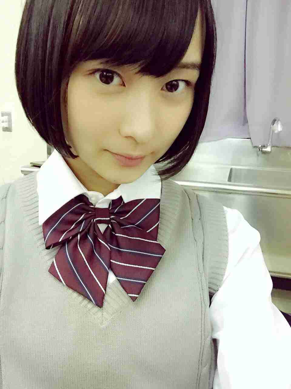 乃木坂46白石麻衣、幼少期の姿に「既に可愛い」「美人のルーツ」の声