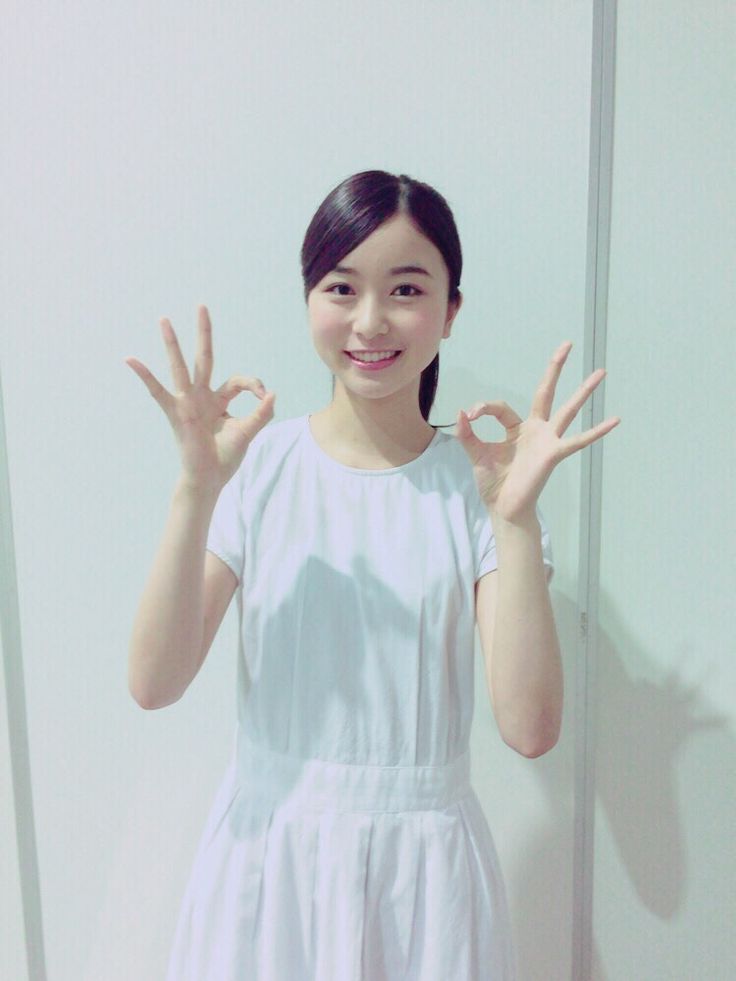 乃木坂46白石麻衣、幼少期の姿に「既に可愛い」「美人のルーツ」の声