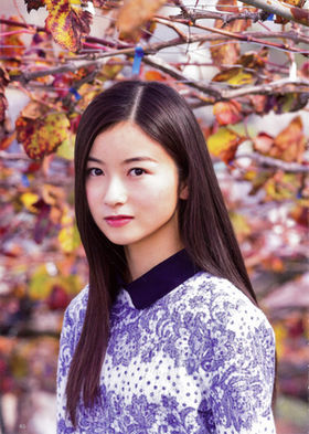 乃木坂46白石麻衣、幼少期の姿に「既に可愛い」「美人のルーツ」の声