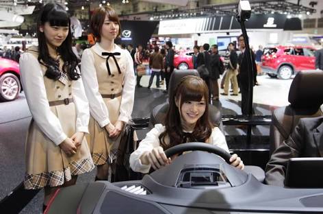 乃木坂46白石麻衣、幼少期の姿に「既に可愛い」「美人のルーツ」の声