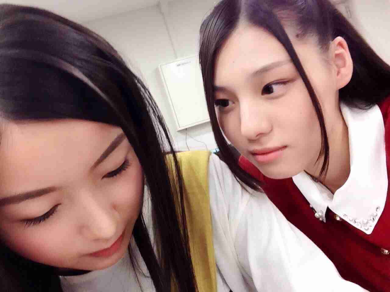 乃木坂46白石麻衣、幼少期の姿に「既に可愛い」「美人のルーツ」の声