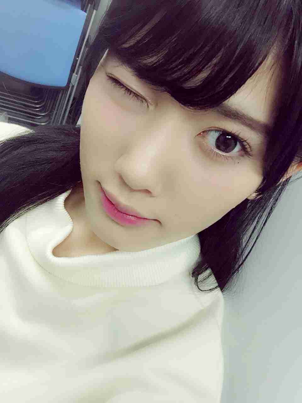 乃木坂46白石麻衣、幼少期の姿に「既に可愛い」「美人のルーツ」の声