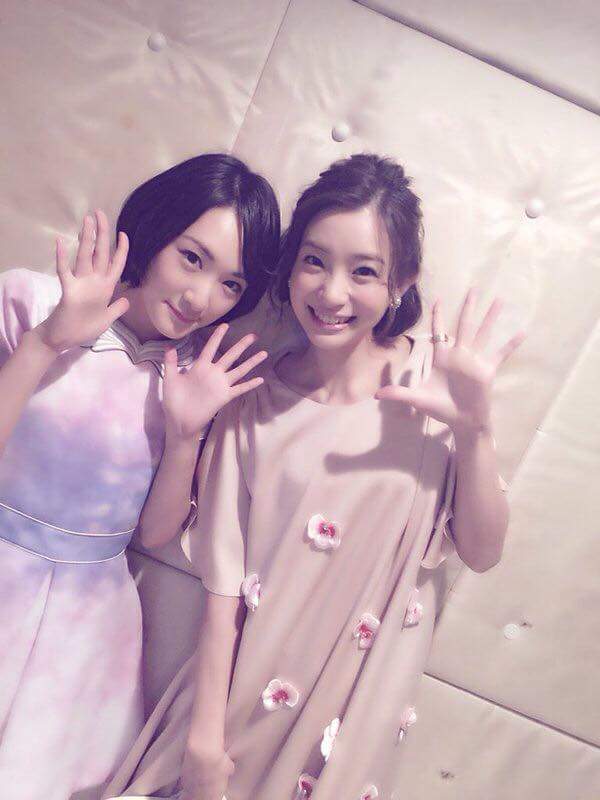 乃木坂46白石麻衣、幼少期の姿に「既に可愛い」「美人のルーツ」の声