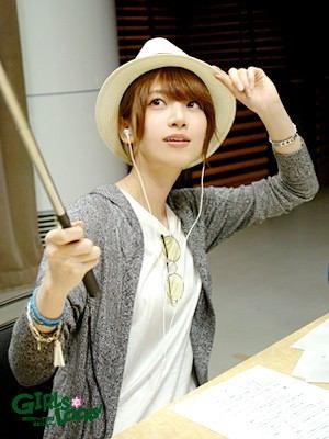 乃木坂46白石麻衣、幼少期の姿に「既に可愛い」「美人のルーツ」の声