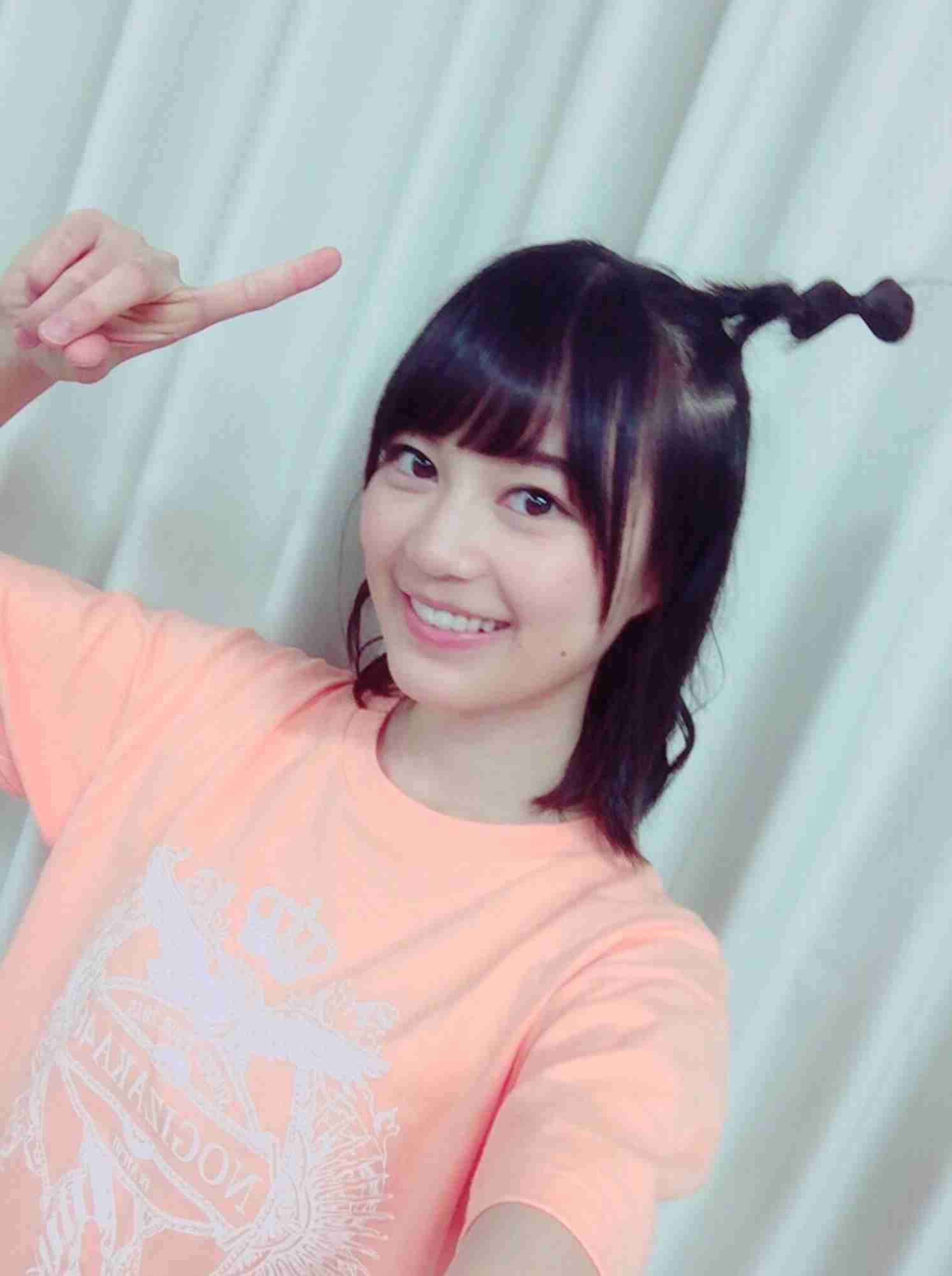 乃木坂46白石麻衣、幼少期の姿に「既に可愛い」「美人のルーツ」の声