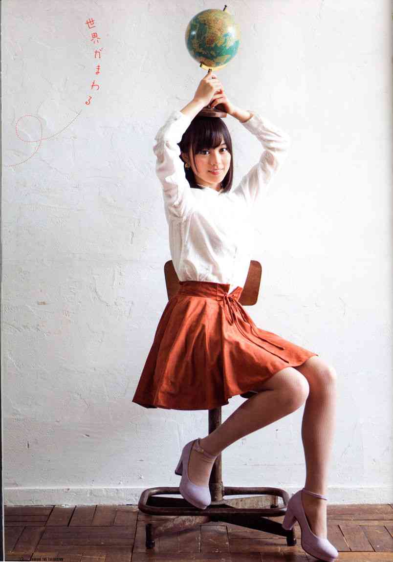 乃木坂46白石麻衣、幼少期の姿に「既に可愛い」「美人のルーツ」の声