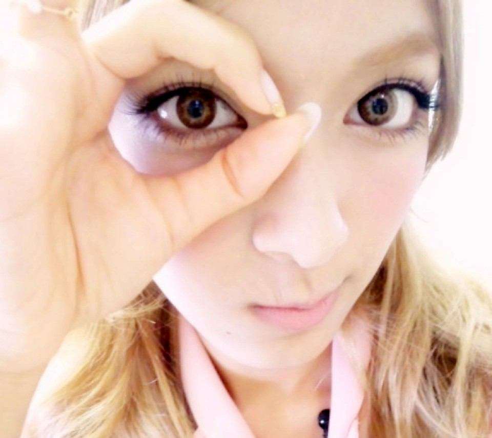 ローラがセクシーなプードルに、初のファンクラブイベントでダンス