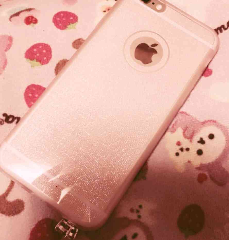 今お使いのiPhone（スマホ）ケースいくらでした？