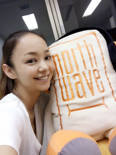 安室奈美恵「シャネル」まとい語った仕事観「つねに面白い冒険がしてみたい」