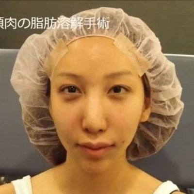 ざわちんの首にキスマーク? 入浴中の写真にファンがざわざわ