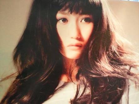 AKB48渡辺麻友、前髪ばっさりイメチェン姿を公開　小嶋陽菜らメンバーも絶賛「かわいいわ」